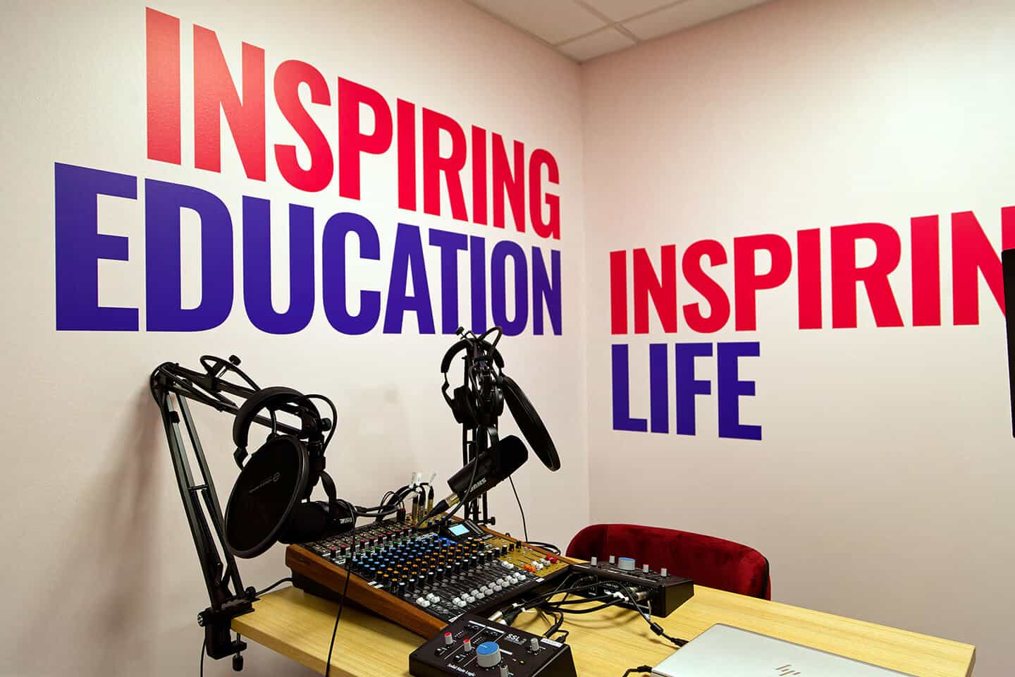 tbs-education-nouveaux-espaces-sept-2024-studio-1.jpg